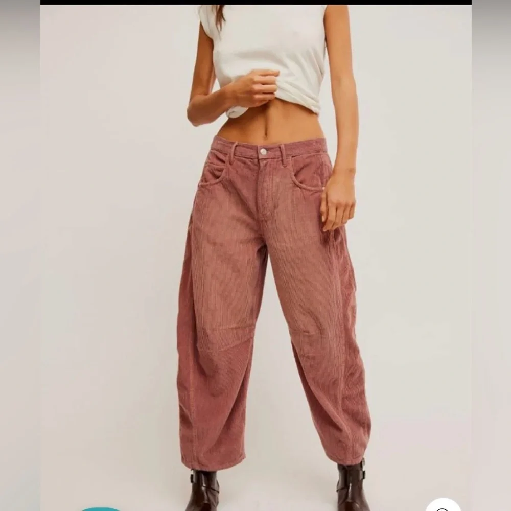 Free People We The Free Good Luck Mid-Rise Cord Barrel Jeans 28 NWT